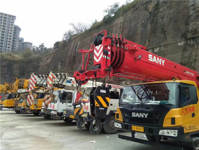 塔城吊车出租按什么计费？台班费、单次费、里程费怎么算？